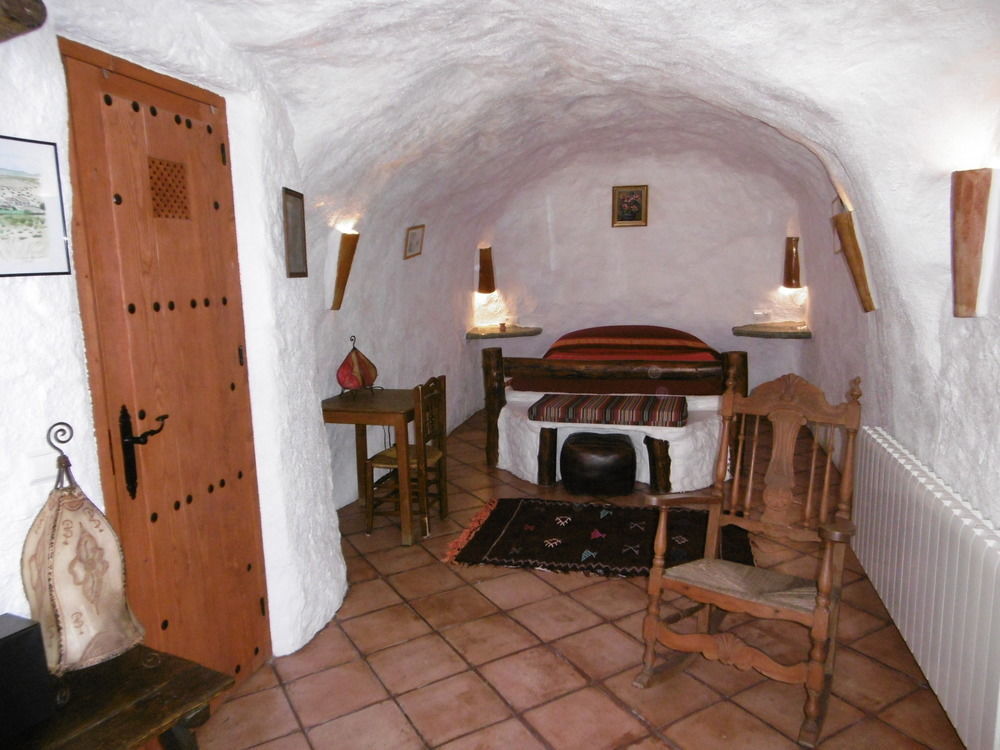 Pensjonat Cuevas Andalucia Baza Zewnętrze zdjęcie